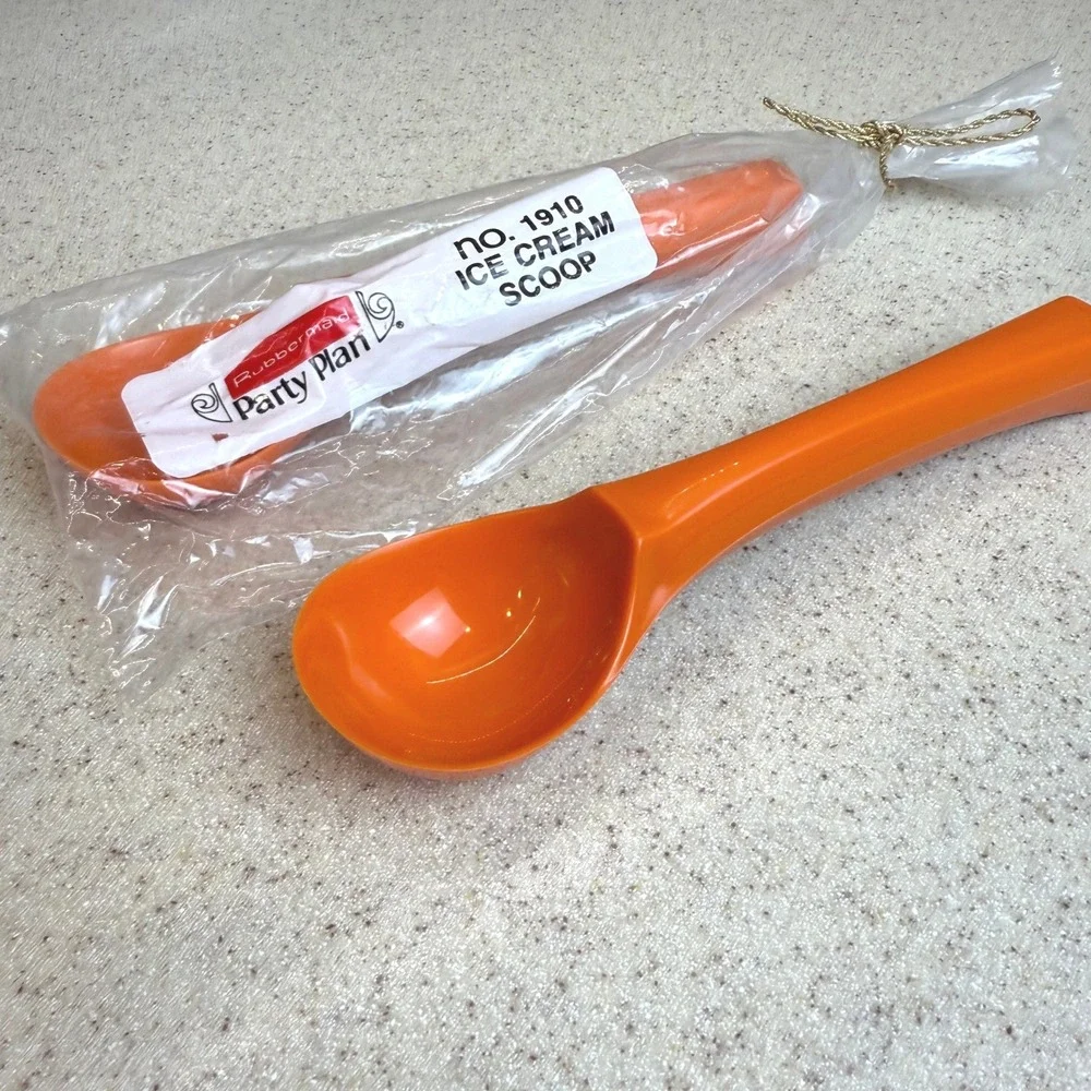 Rubbermaid brand new